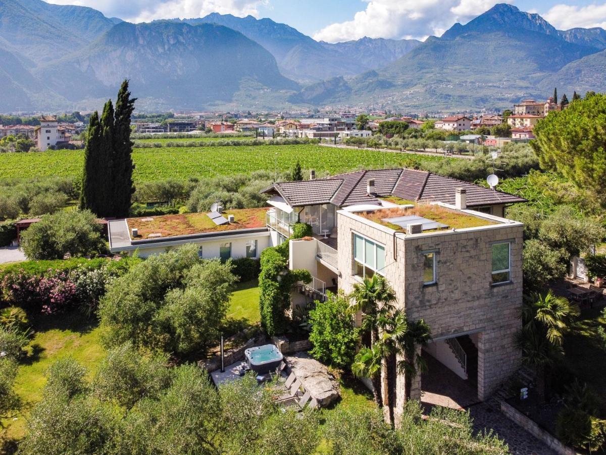 Lake House La Gemma Riva del Garda Luaran gambar