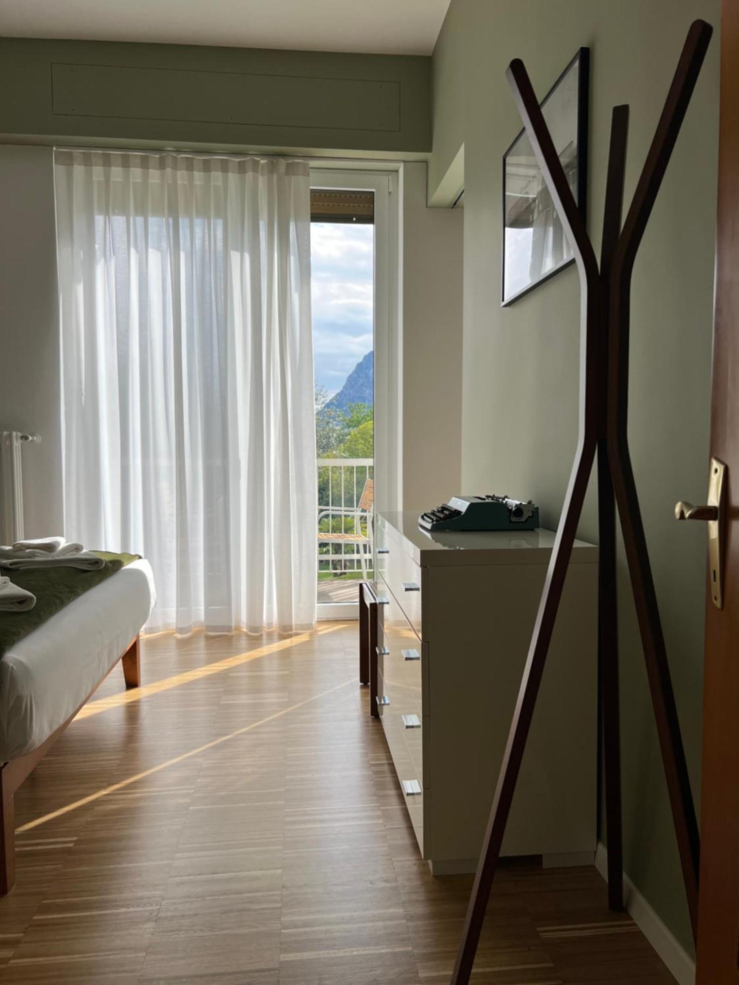 Lake House La Gemma Riva del Garda Luaran gambar